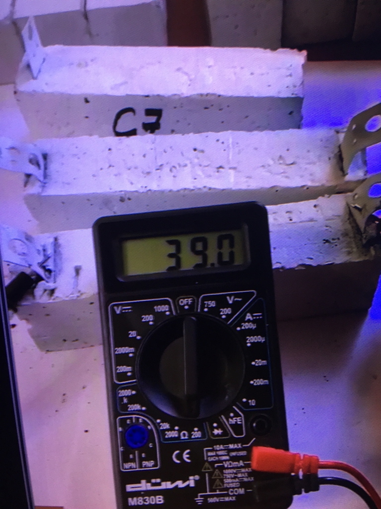 Токопроводящий бетон из металлургических шлаков в качестве нагревательного элемента Токопроводящий бетон из металлургических шлаков в качестве нагревательного элемента